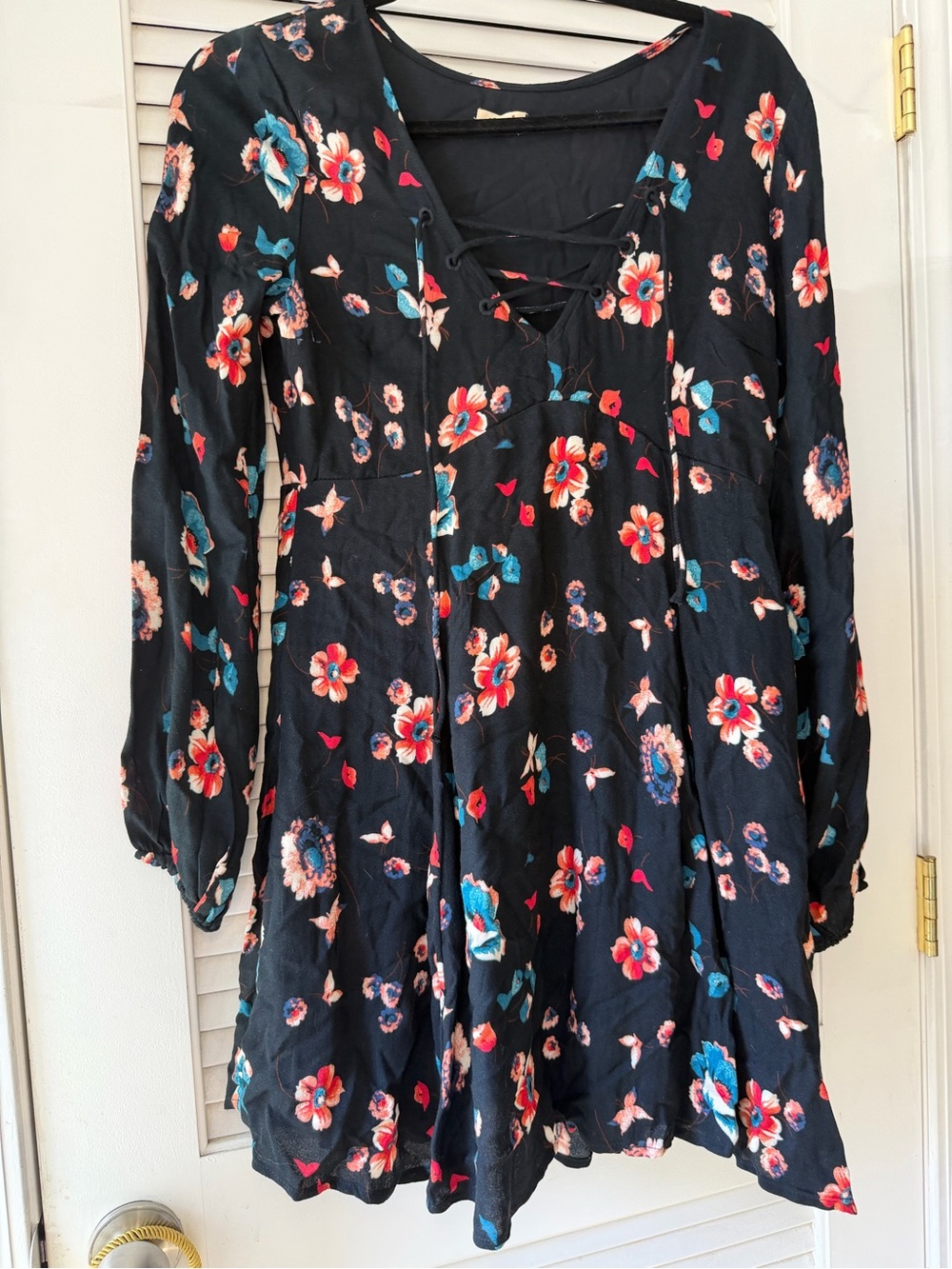 Hollister Black Floral Lace-Up Long Sleeve Mini Dress